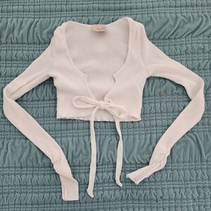 Staple & Hue Cream Cropped Cardigan Size Medium - EUC